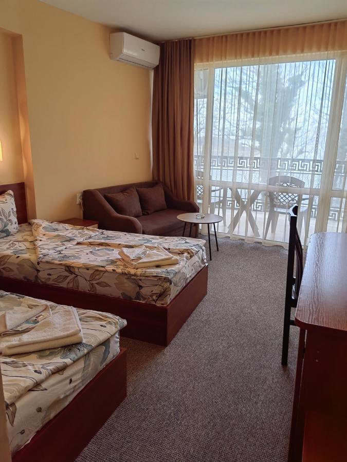 Family Hotel Diana Царёво Экстерьер фото