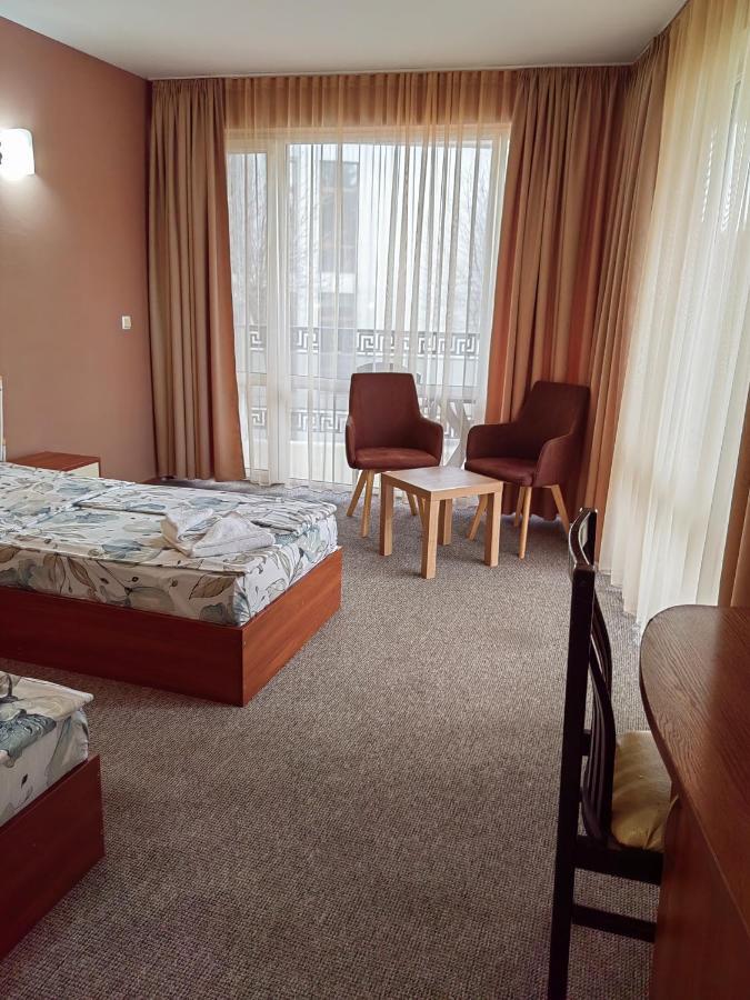 Family Hotel Diana Царёво Экстерьер фото