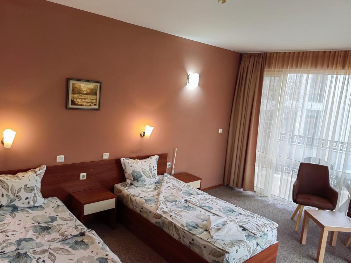 Family Hotel Diana Царёво Экстерьер фото